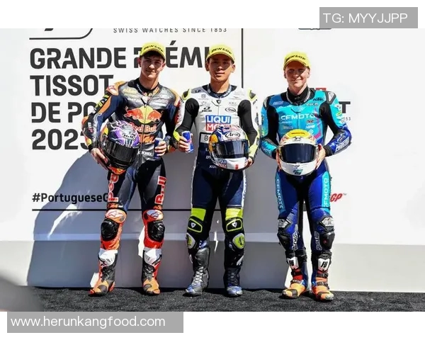 重庆羽毛球队在全国团队协作排行榜中荣登第九名展现强大实力与团结精神